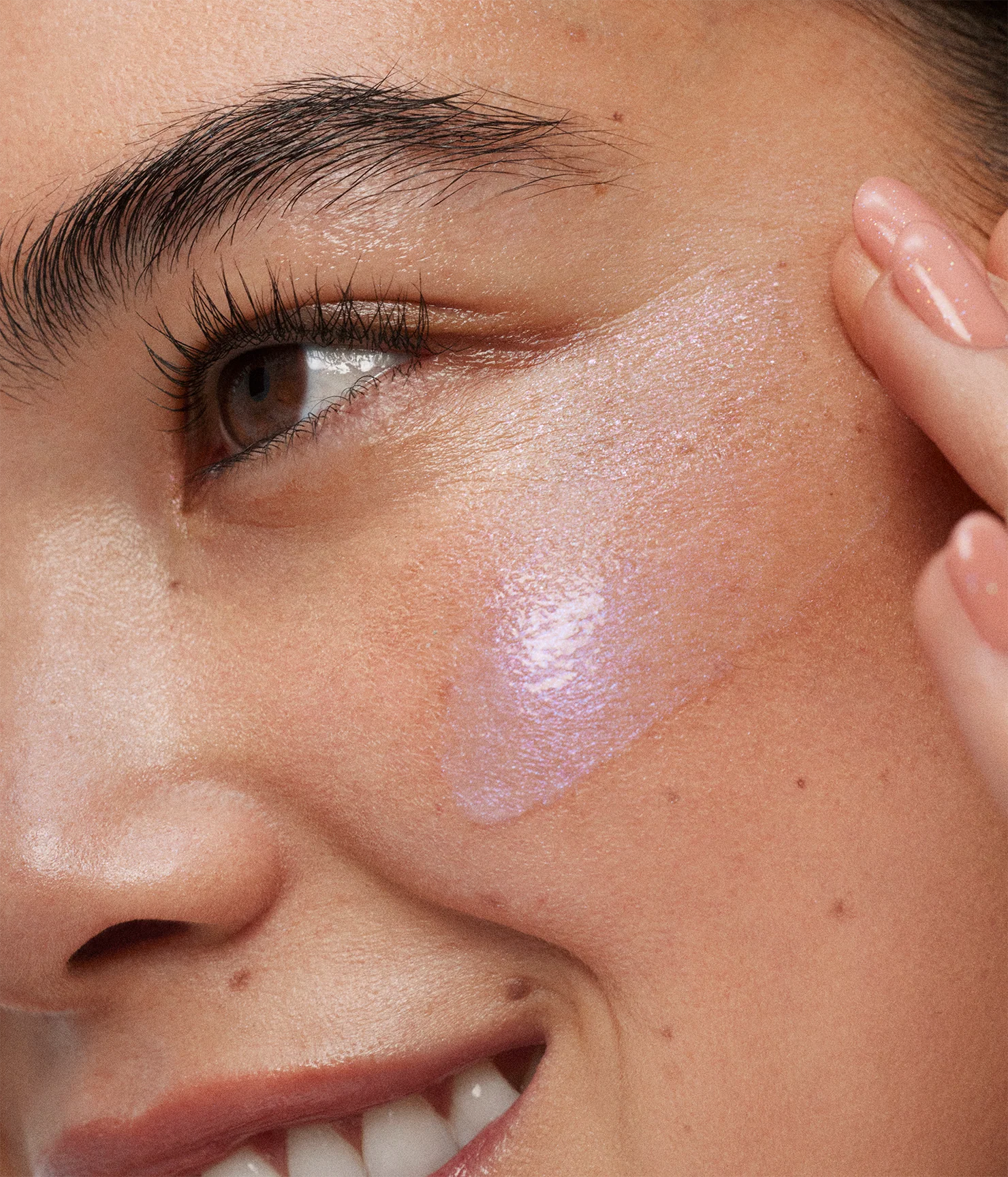 dreamglow highlight serum - Image 7