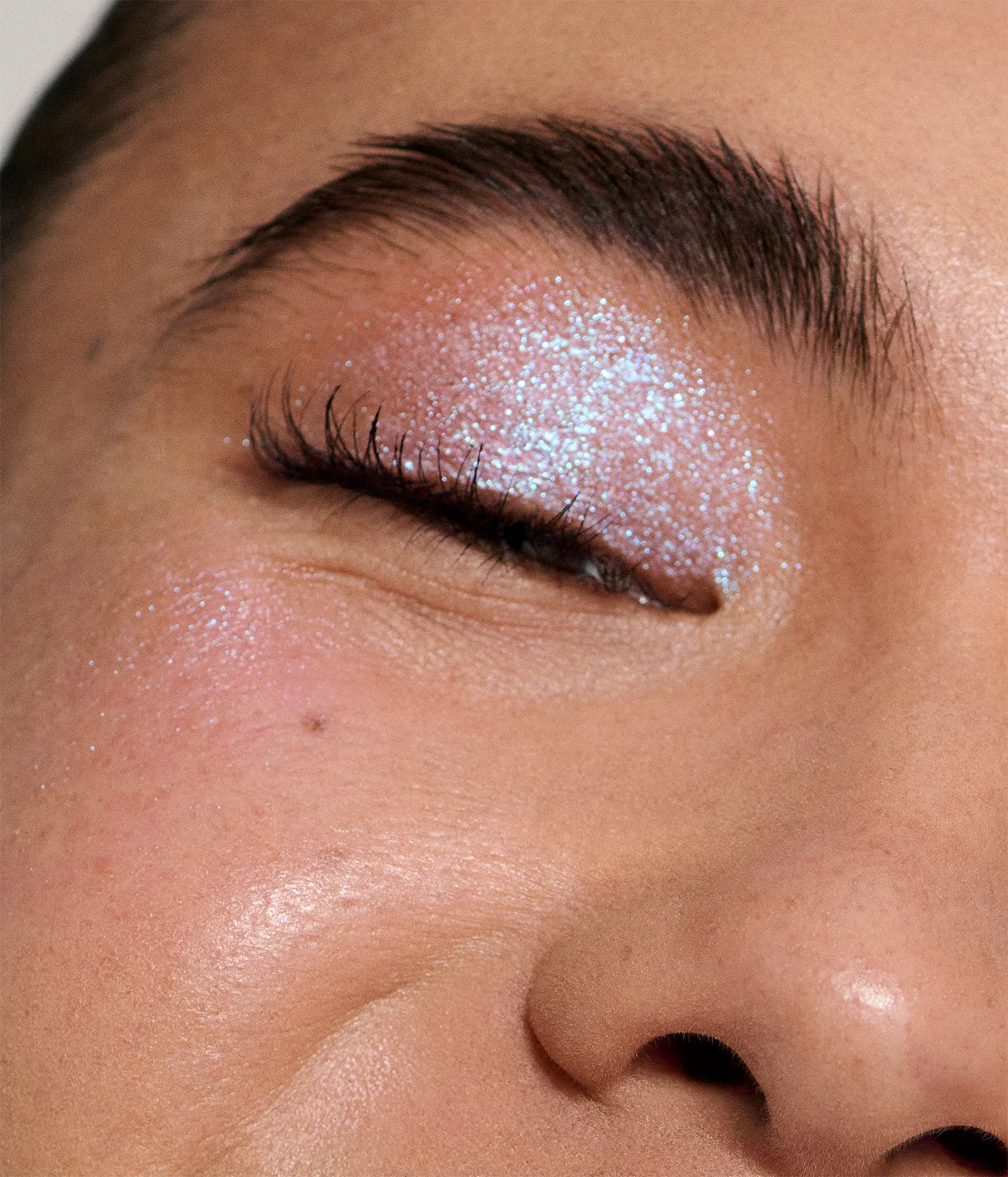 starlet lustrous liquid eyeshadow - Image 31