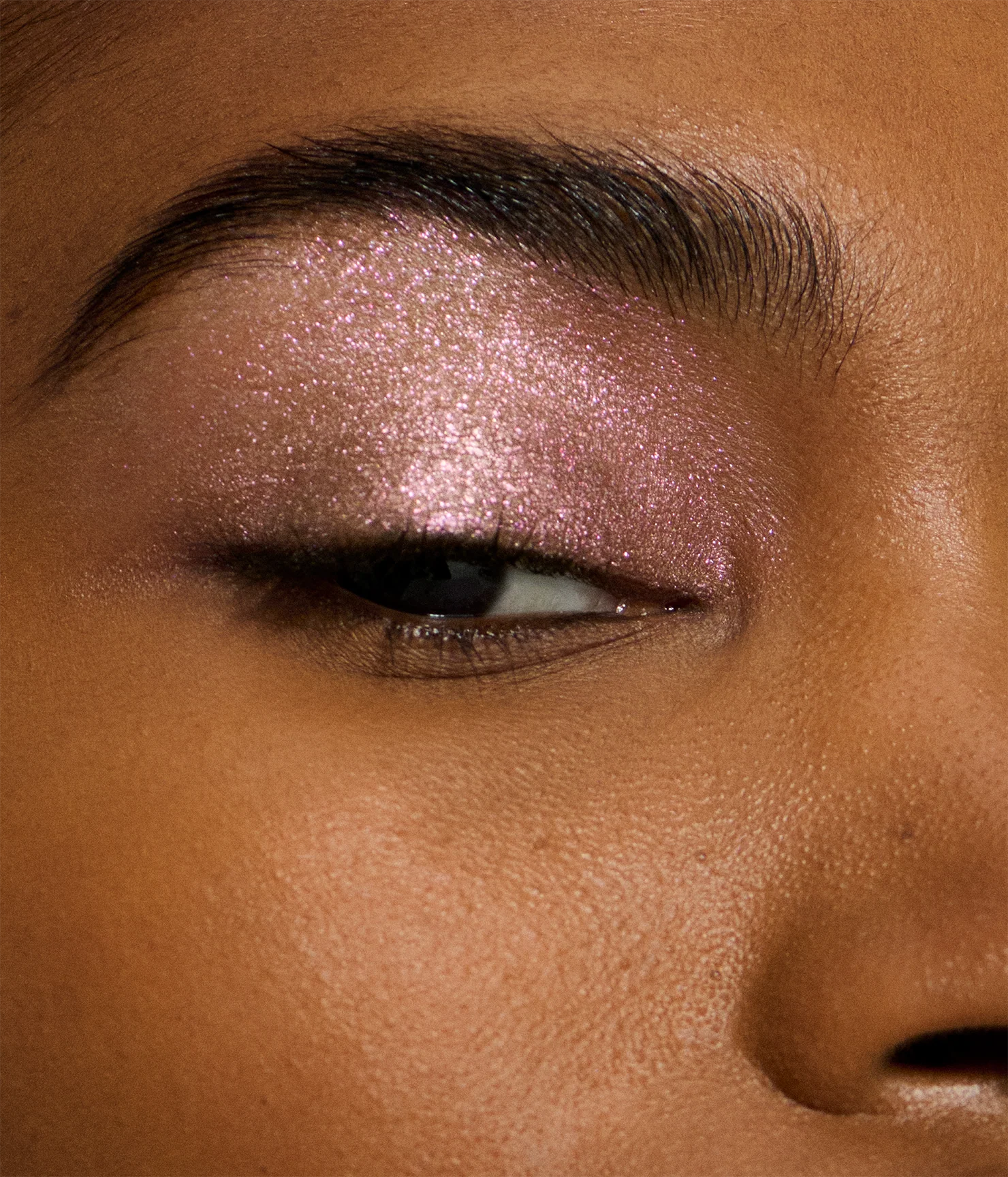 starlet lustrous liquid eyeshadow - Image 46