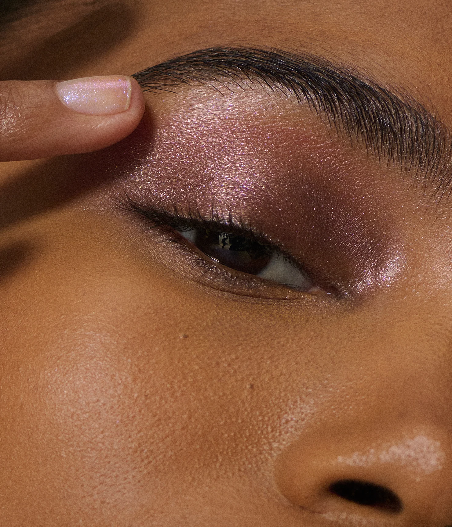 starlet lustrous liquid eyeshadow - Image 54